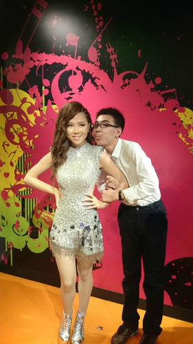 你说是我们相见恨晚之大学与邓紫棋的吻(2)