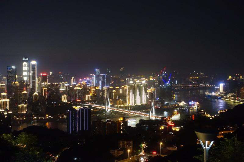 重庆人多游玩攻略,重庆人不多的景点
