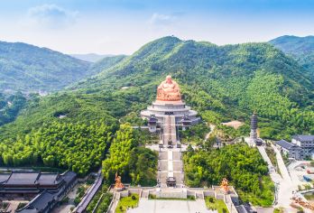 宁波溪口滕头旅游景区+蒋氏故居纯玩跟团1日游【奉化溪口雪窦山、千丈岩瀑布、露天弥勒佛像、蒋氏故居、溪口老街】