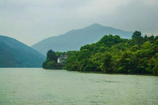 小三峡自然美景图 100s0h0000008t52q88BA_R_1024_10000_Q90.jpg