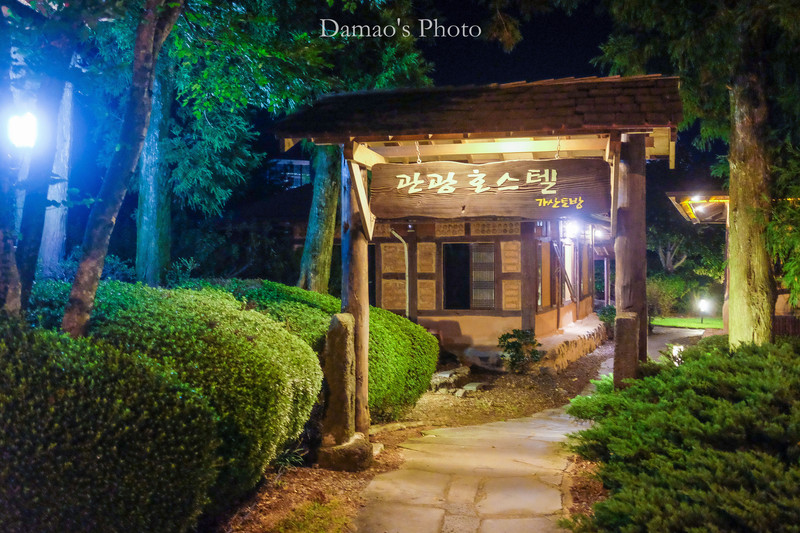 凹造型照相馆 100t0b00000058ufjACE6_R_800_10000_Q90.jpg