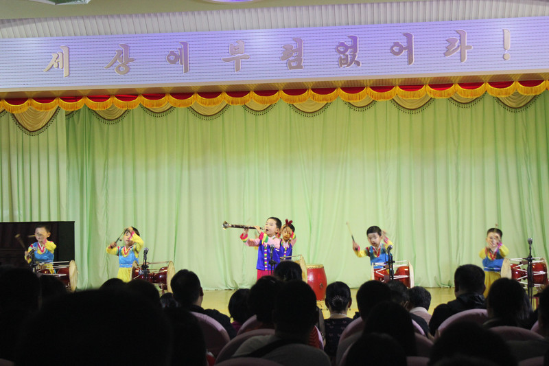 新义州--本部幼儿园(幼儿歌舞表演)