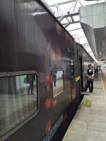 k9682,软卧.走5个小时,中午12点到5点.