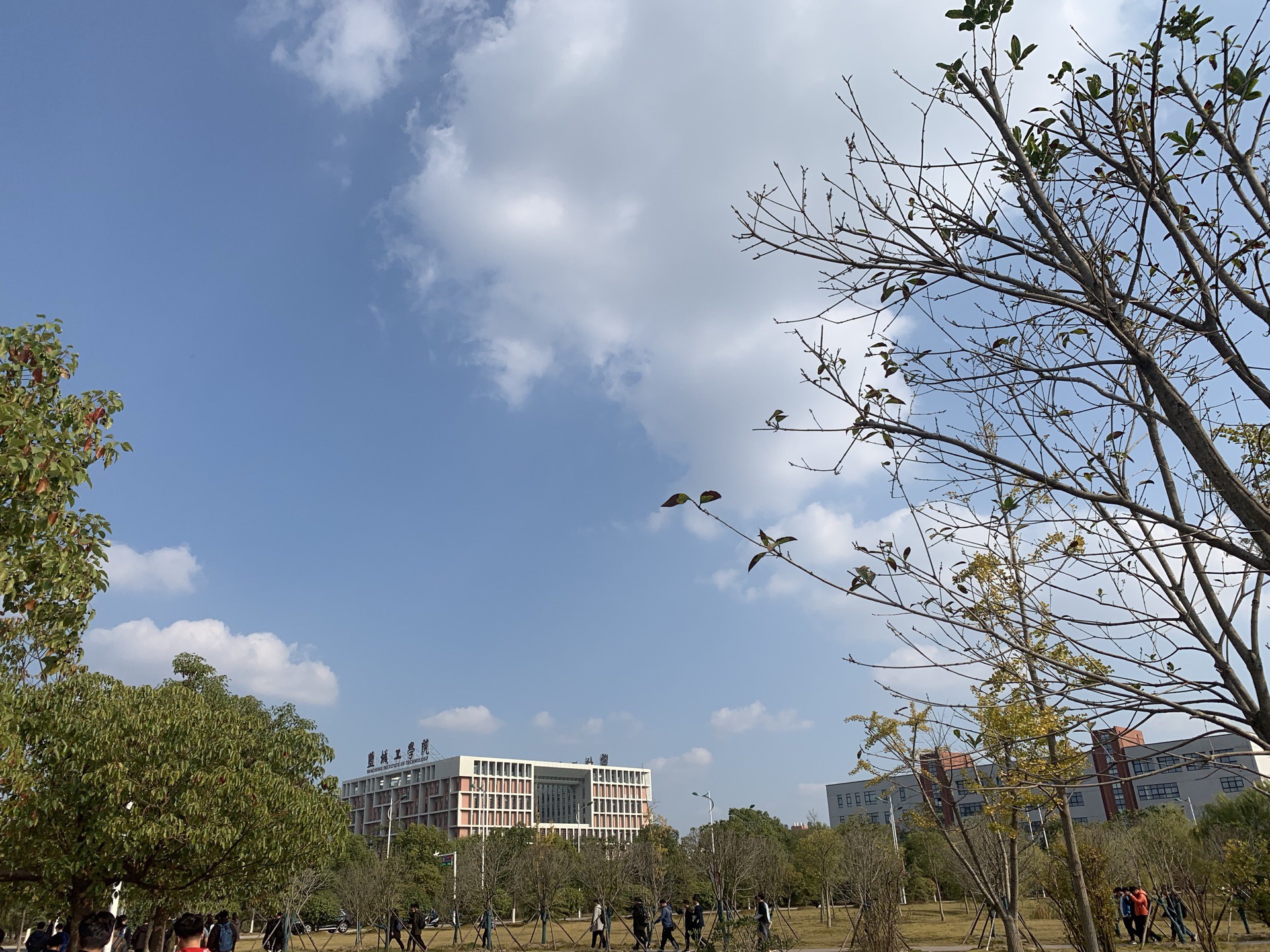 盐城工学院新区图书馆