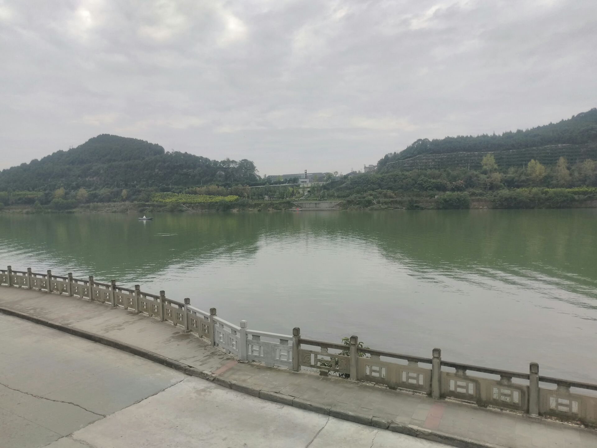 毓生元画廊