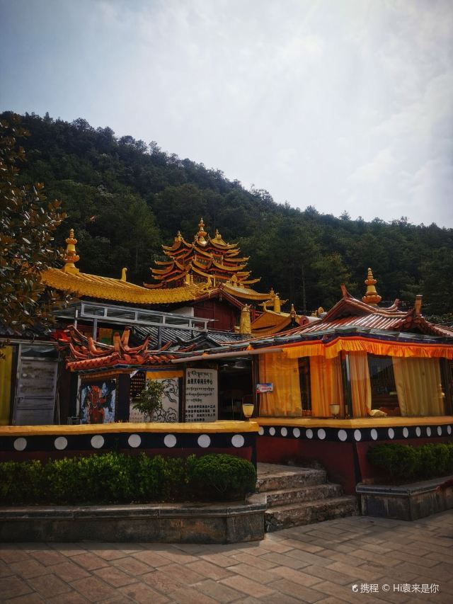 文笔山风景区-金刚亥母灵洞