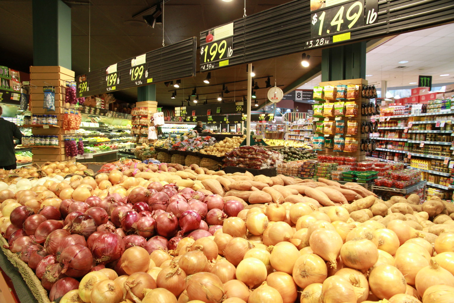 最后,推荐一下惠斯勒小镇的超市,超市还是比较大的,吃的东西真的非常