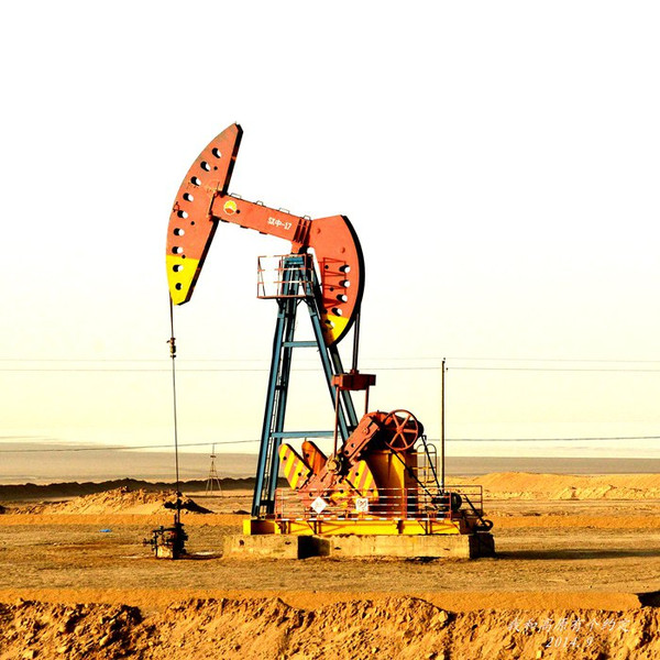 采油机