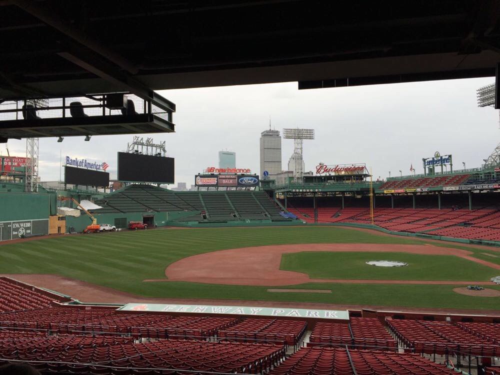 美术博物馆,途经传奇球队波士顿红袜队的传奇主场芬威公园球场fenway