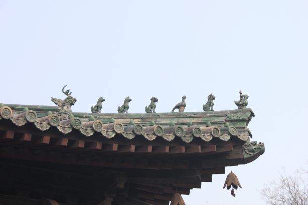 摩尼殿殿檐. 隆兴寺
