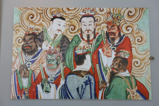 财神庙  离财神庙不远,是始建于明代的真武庙,现为蔚县壁画展厅.