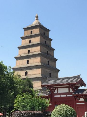 郭沫若题写的碑文 第四天:大雁塔和古城墙 这是在西安的最后一天,坐