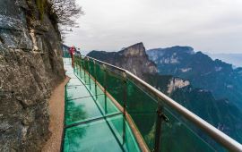 张家界天门山玻璃栈道天气预报,历史气温,旅游
