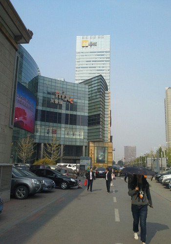 沈阳有几个万象城啊 CggYHlYf1E2AW34lAAIP1cKFd7Y128_C_350_500_Q90.jpg