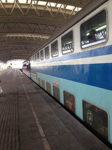 接着我去了南京,坐上了高大上的双层火车