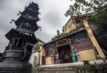 九华山+化城寺+肉身宝殿+地藏寺一日游【天天发班 祈福之旅】【[经典线路]涵盖九华山精华景点及寺庙，真正的祈福之旅】