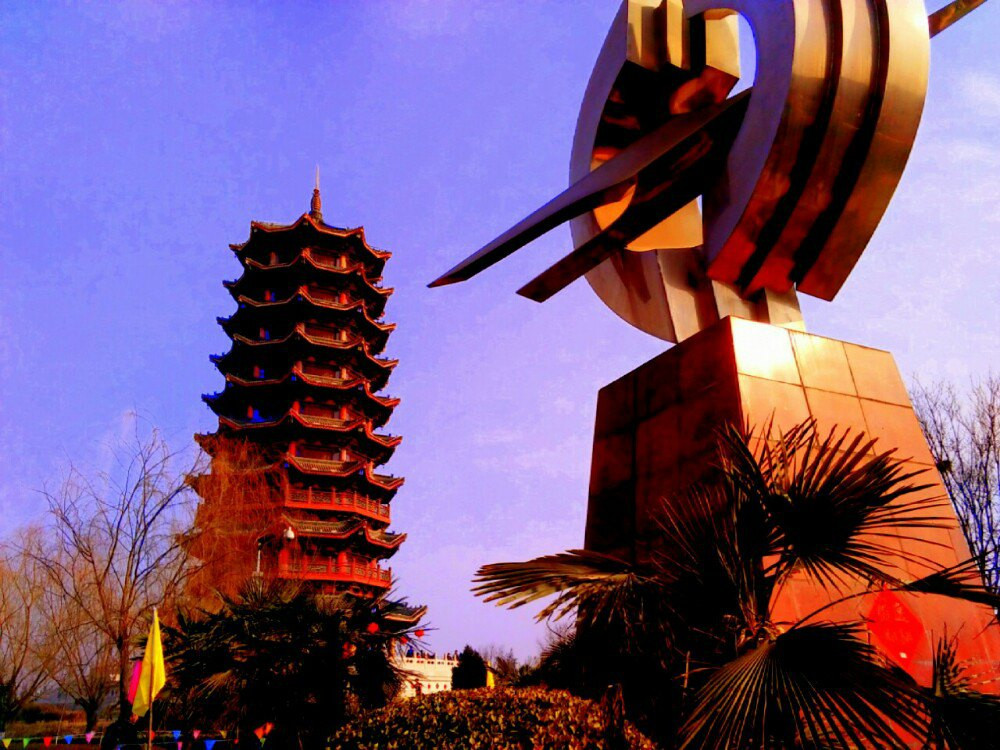 河津市标志:九龙塔
