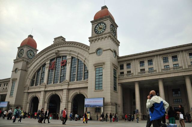 一个人去稻城亚丁。