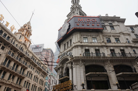  整条步行街上都是这样的西式骑楼