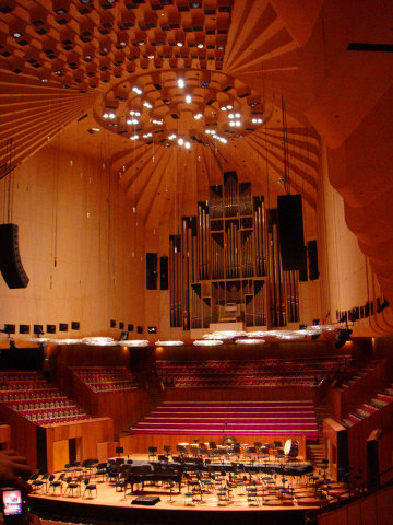 悉尼歌剧院 悉尼歌剧院的内部构造更具魅力.