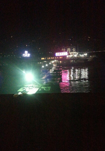 重庆朝天门码头、可以坐船观夜景 - 游记攻略