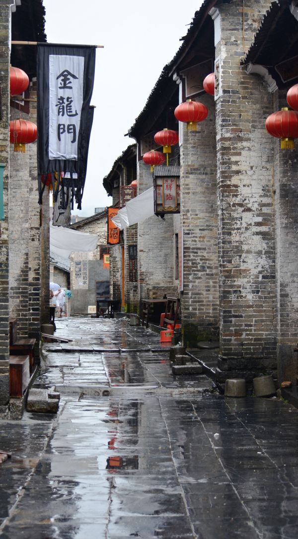 忘了记名字的青石街