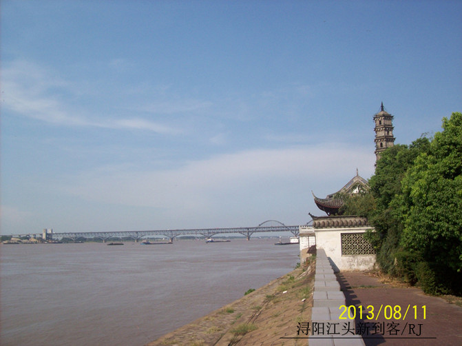 d7b0f8dd28ca4f809fc9fd8cb34bed92_C_671_10000_Q90.jpg