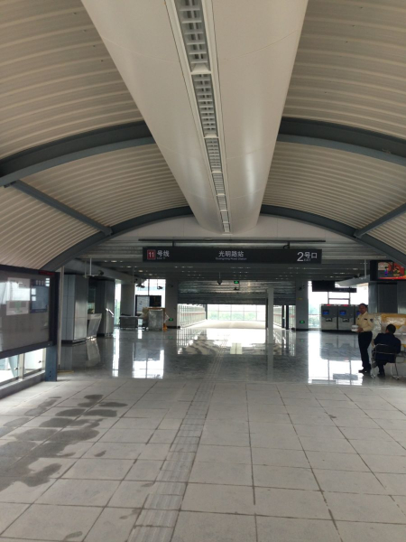 中国第一条跨省地铁(上海市中心开往江苏昆山)终点站花桥镇一日游